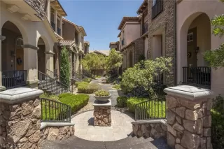 Photo #1: 2410393 Listing