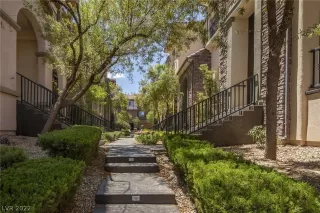 Photo #2: 2410393 Listing