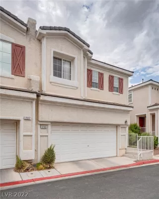 Photo #2: 2410443 Listing 