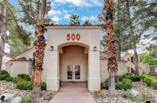 Photo #1: 2410595 Listing