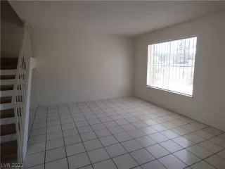 Photo #1: 2410625 Listing 