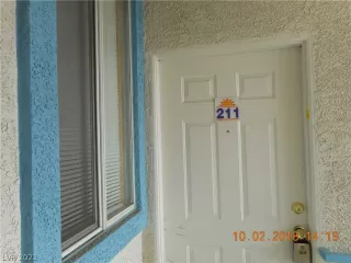 Photo #2: 2410683 Listing 