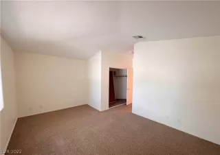 Photo #6: 2410686 Listing 