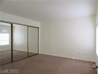 Photo #4: 2410699 Listing 