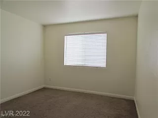Photo #5: 2410699 Listing 