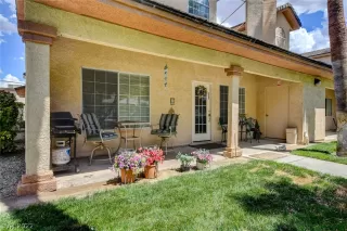 Photo #3: 2410709 Listing