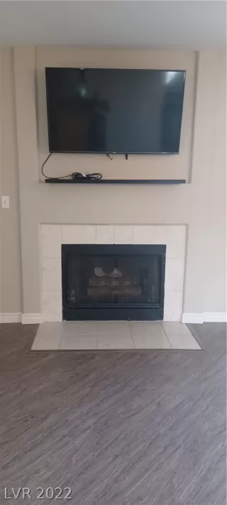 Photo #3: 2410713 Listing 