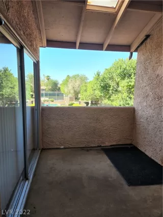 Photo #1: 2410817 Listing 