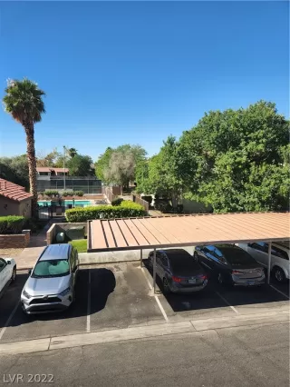 Photo #2: 2410817 Listing 