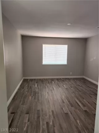 Photo #6: 2410817 Listing 