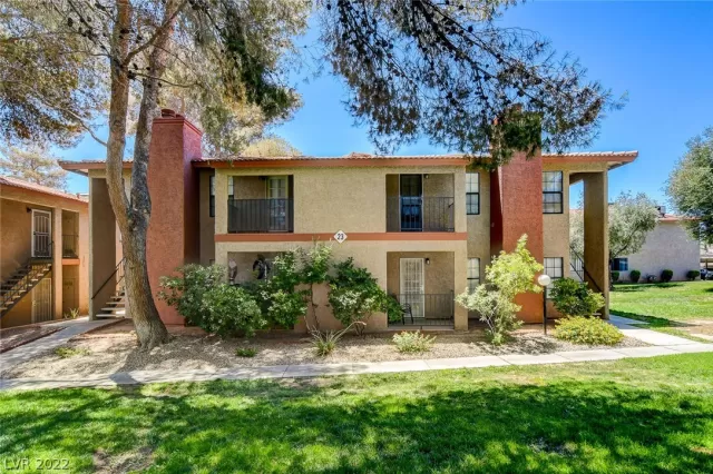 MLS: 2410836 Condo For Sale