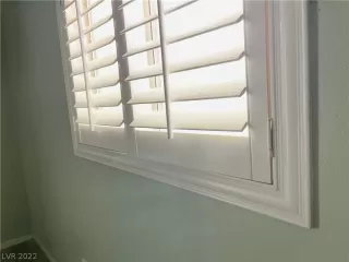 Photo #2: 2410874 Listing