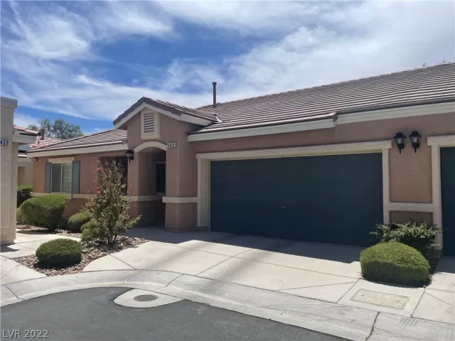 MLS: 2410898 Condo For Sale