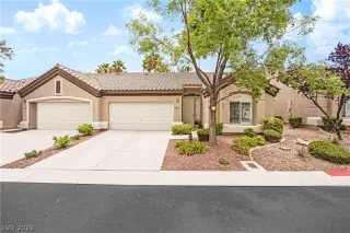 Photo #2: 2410900 Listing