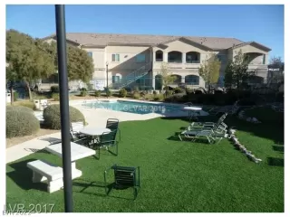 Photo #3: 2410921 Listing 