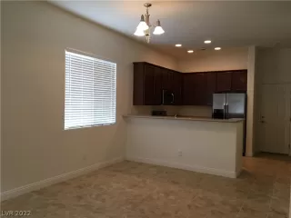 Photo #1: 2410922 Listing 