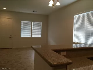 Photo #4: 2410922 Listing 