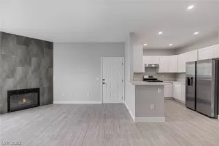 Photo #1: 2410951 Listing