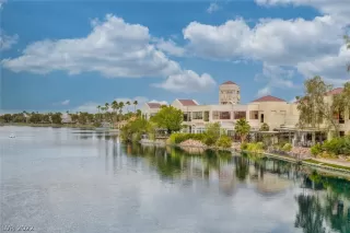 Photo #1: 2410952 Listing