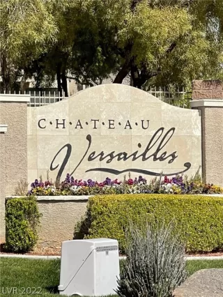 Photo #3: 2410955 Listing