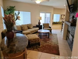 Photo #2: 2411009 Listing 