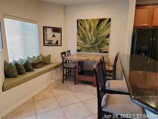 Photo #6: 2411009 Listing 