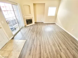 Photo #1: 2411060 Listing