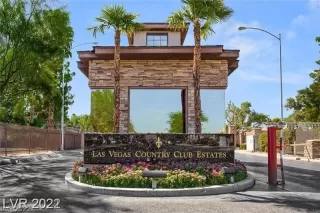 Photo #1: 2411093 Listing