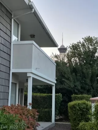 Photo #5: 2411093 Listing