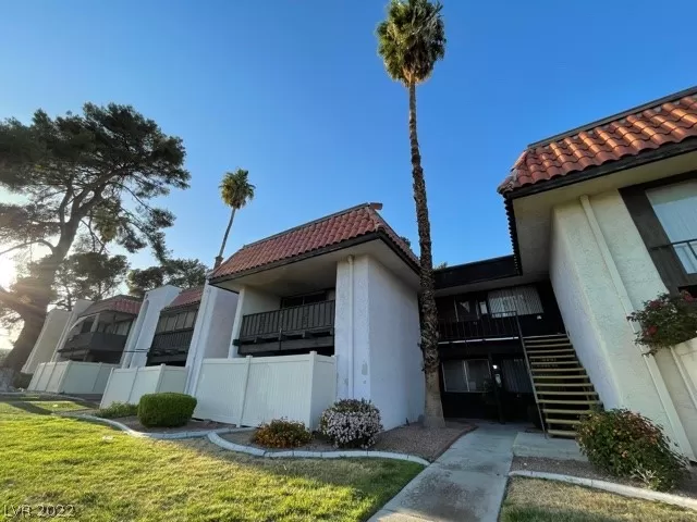 MLS: 2411096 Condo For Sale