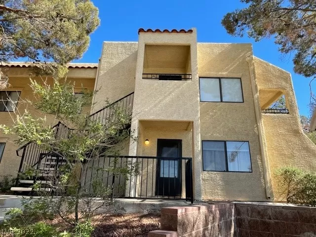 MLS: 2411102 Condo For Sale