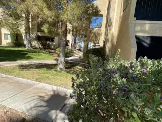 Photo #2: 2411102 Listing 