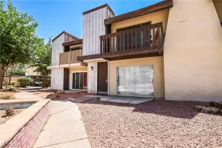 Photo #1: 2411146 Listing