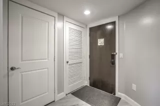 Photo #5: 2411180 Listing 