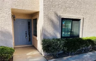 Photo #3: 2411208 Listing 