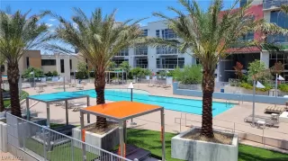 Photo #3: 2411213 Listing