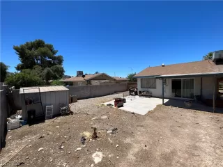 Photo #2: 2411230 Listing 