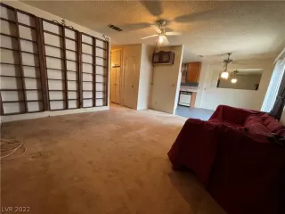 Photo #3: 2411240 Listing 