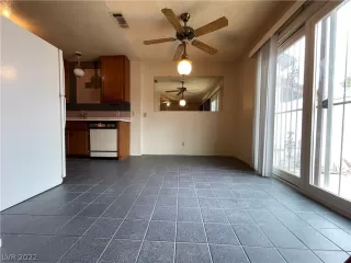 Photo #6: 2411240 Listing 