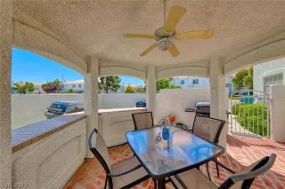 Photo #4: 2411262 Listing 