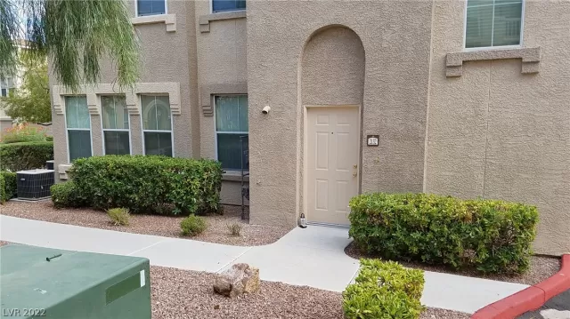 MLS: 2411271 Condo For Sale