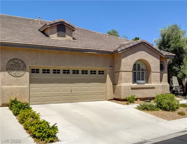 MLS: 2411324 Condo For Sale