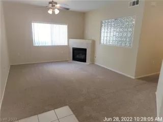 Photo #1: 2411396 Listing 