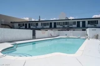 Photo #1: 2411416 Listing 