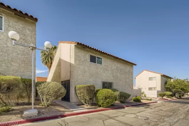 MLS: 2411418 Condo For Sale