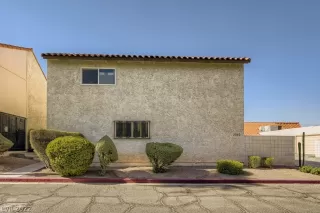 Photo #1: 2411418 Listing 