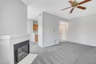 Photo #3: 2411472 Listing