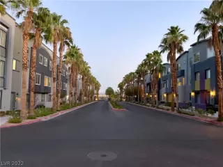 Photo #1: 2411558 Listing