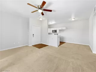 Photo #2: 2411644 Listing