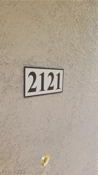 Photo #4: 2411673 Listing 